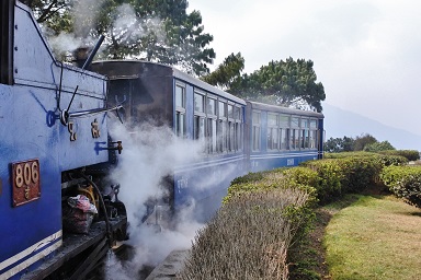 Batastia Loop - Train to Darjeeling
